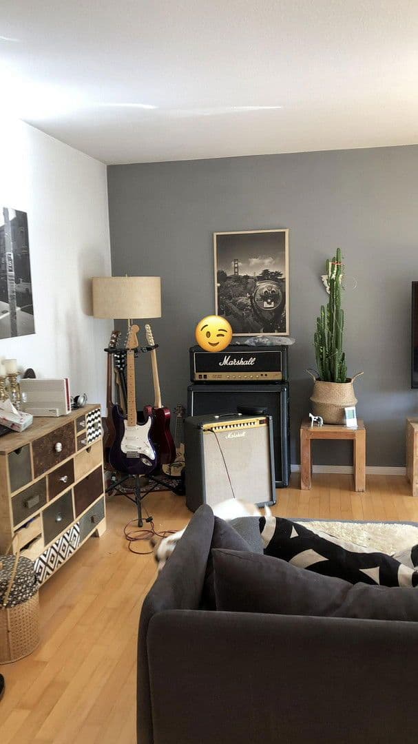 Prodej domu 154 m², pozemek 494 m², Mehlbaumstr.187, Albstadt, Bádensko-Württembersko Prodej domu 154 m², pozemek 494 m², Mehlbaumstr.187, Albstadt, Bádensko-Württembersko