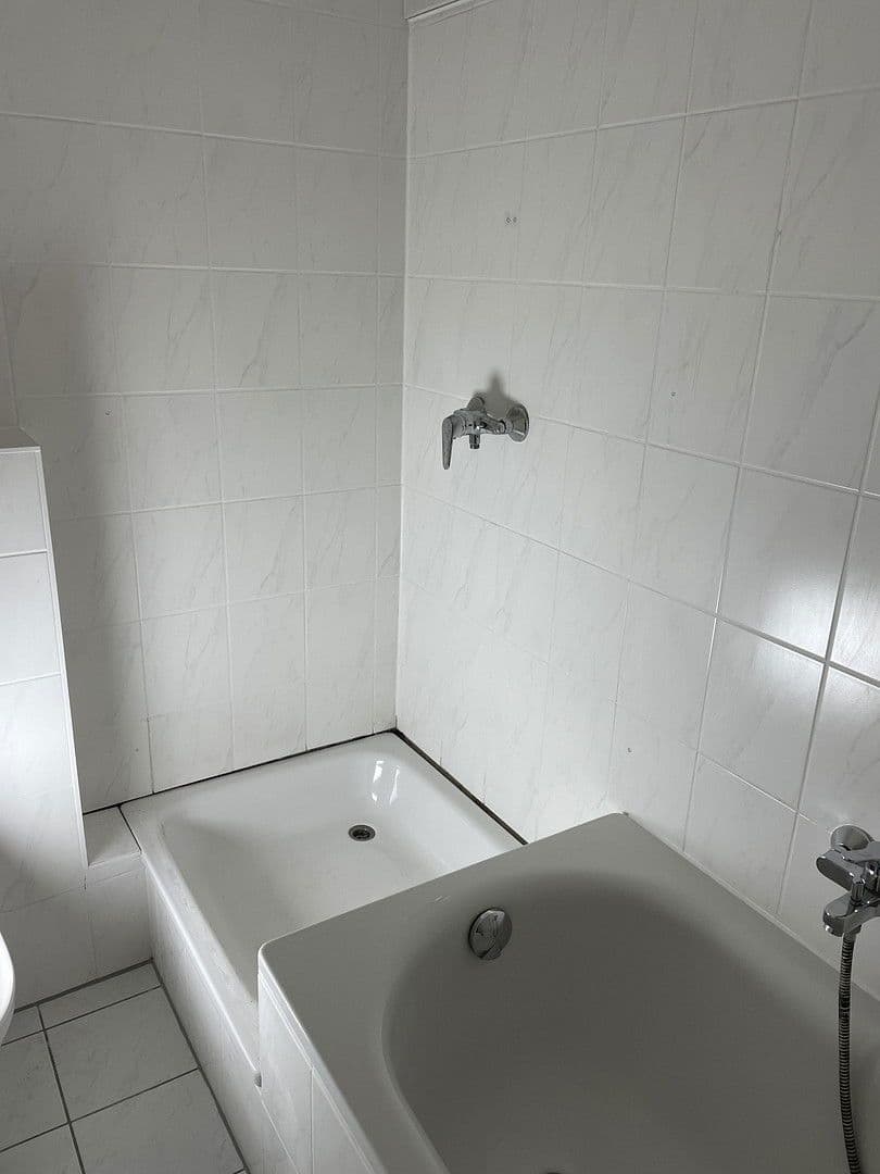 Pronájem bytu 3+1 84 m², Wendenstraße 26, Braunschweig, Dolní Sasko Pronájem bytu 3+1 84 m², Wendenstraße 26, Braunschweig, Dolní Sasko