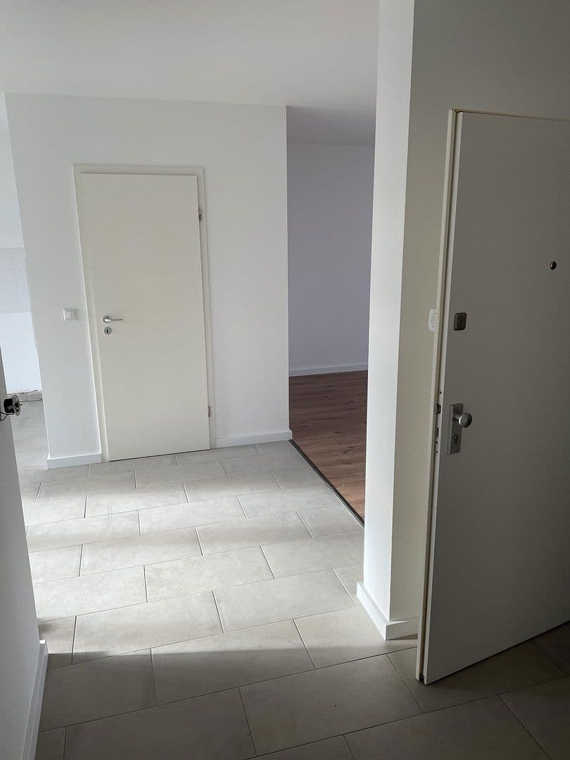 Pronájem bytu 3+1 84 m², Wendenstraße 26, Braunschweig, Dolní Sasko Pronájem bytu 3+1 84 m², Wendenstraße 26, Braunschweig, Dolní Sasko