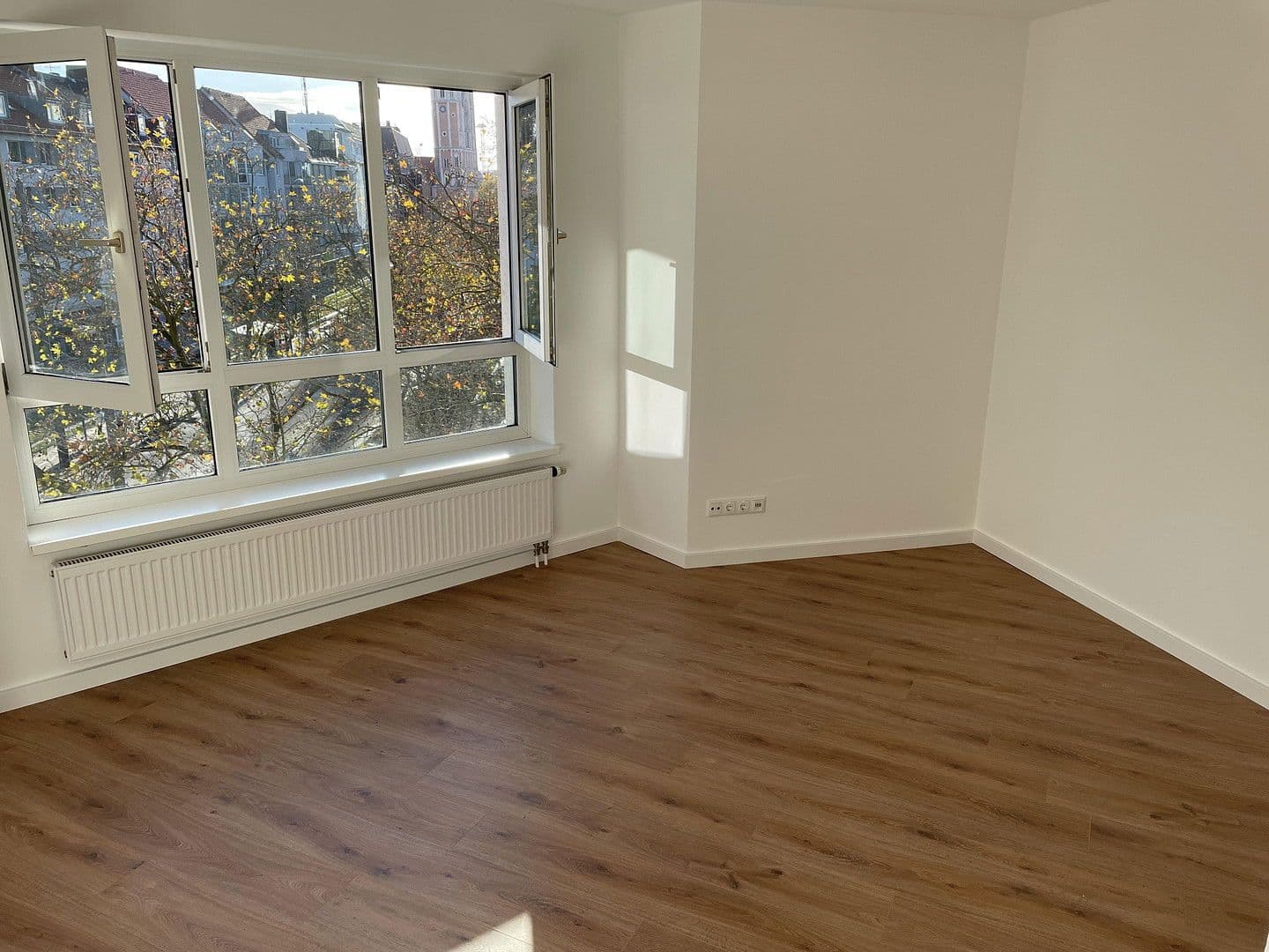 Pronájem bytu 3+1 84 m², Wendenstraße 26, Braunschweig, Dolní Sasko Pronájem bytu 3+1 84 m², Wendenstraße 26, Braunschweig, Dolní Sasko