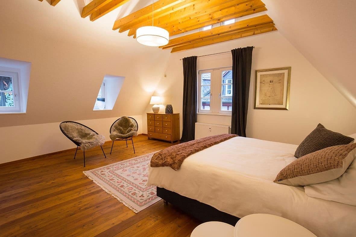 Prodej domu 272 m², pozemek 160 m², Obergasse 1, Idstein, Hessen Prodej domu 272 m², pozemek 160 m², Obergasse 1, Idstein, Hessen