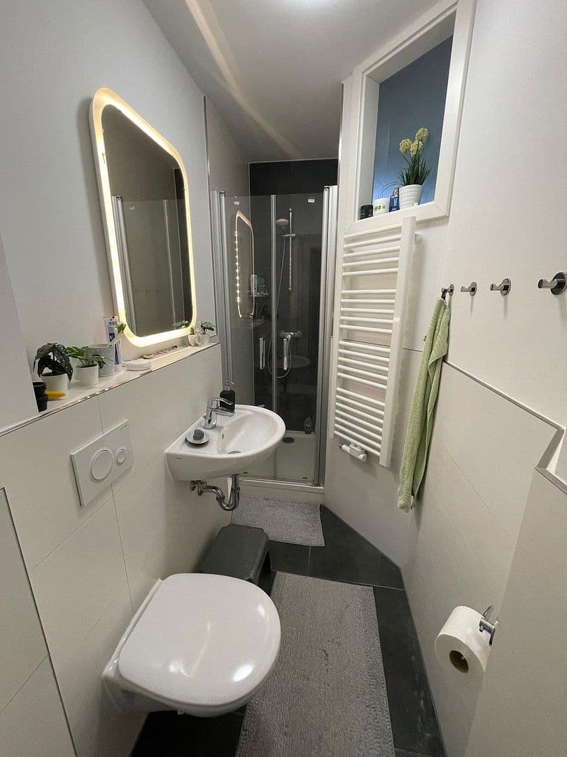 Pronájem bytu 3+1 62 m², Kieler Str.45, Leipzig, Sasko Pronájem bytu 3+1 62 m², Kieler Str.45, Leipzig, Sasko