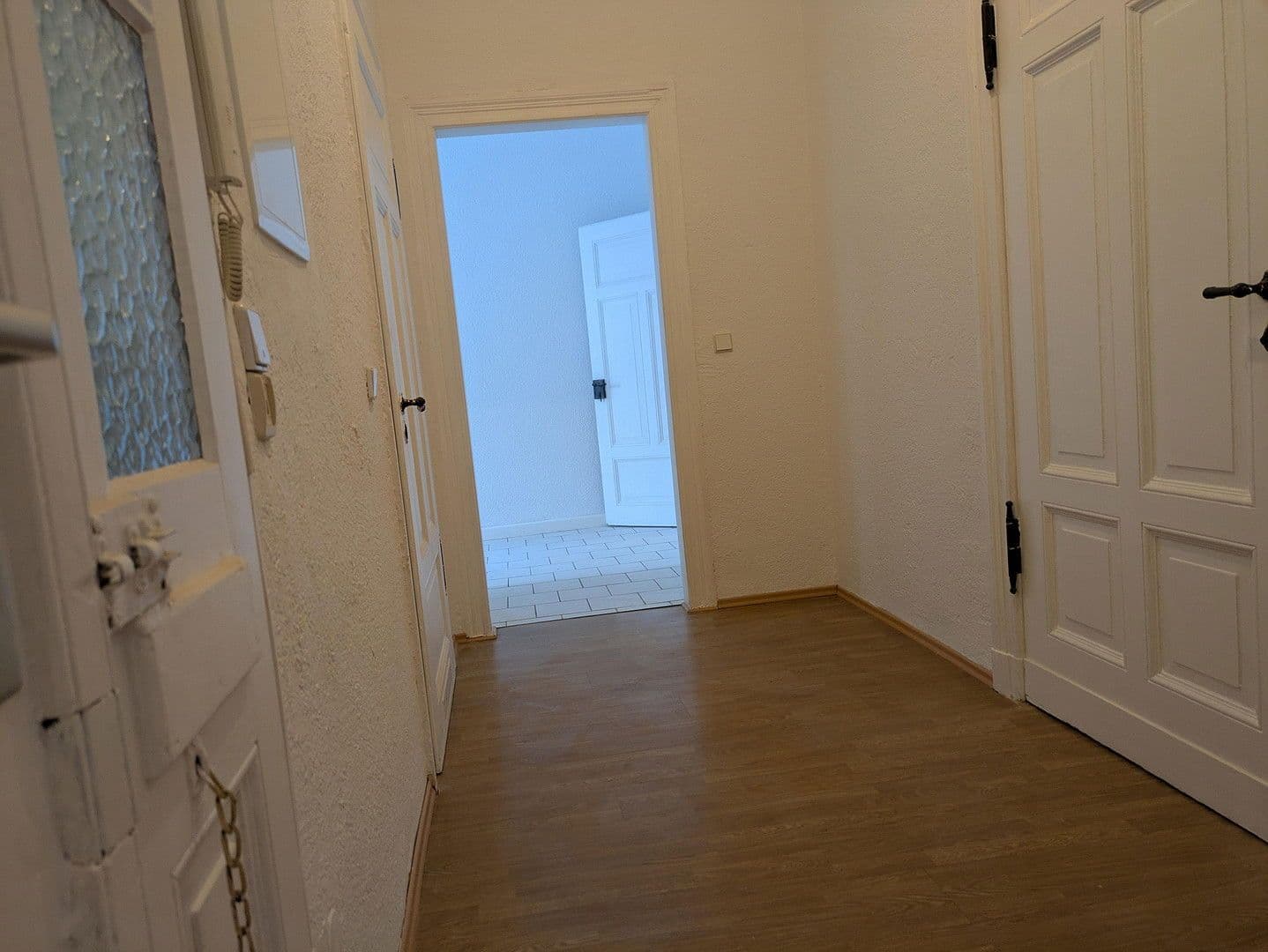 Pronájem bytu 2+1 60 m², Triftstraße 29, Halle, Sasko-Anhaltsko Pronájem bytu 2+1 60 m², Triftstraße 29, Halle, Sasko-Anhaltsko