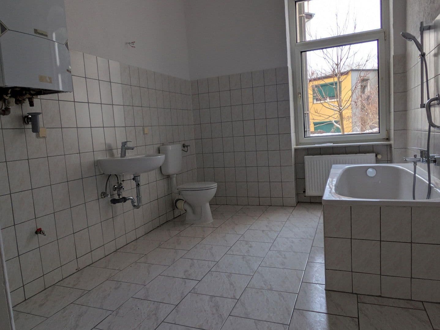 Pronájem bytu 2+1 60 m², Triftstraße 29, Halle, Sasko-Anhaltsko Pronájem bytu 2+1 60 m², Triftstraße 29, Halle, Sasko-Anhaltsko