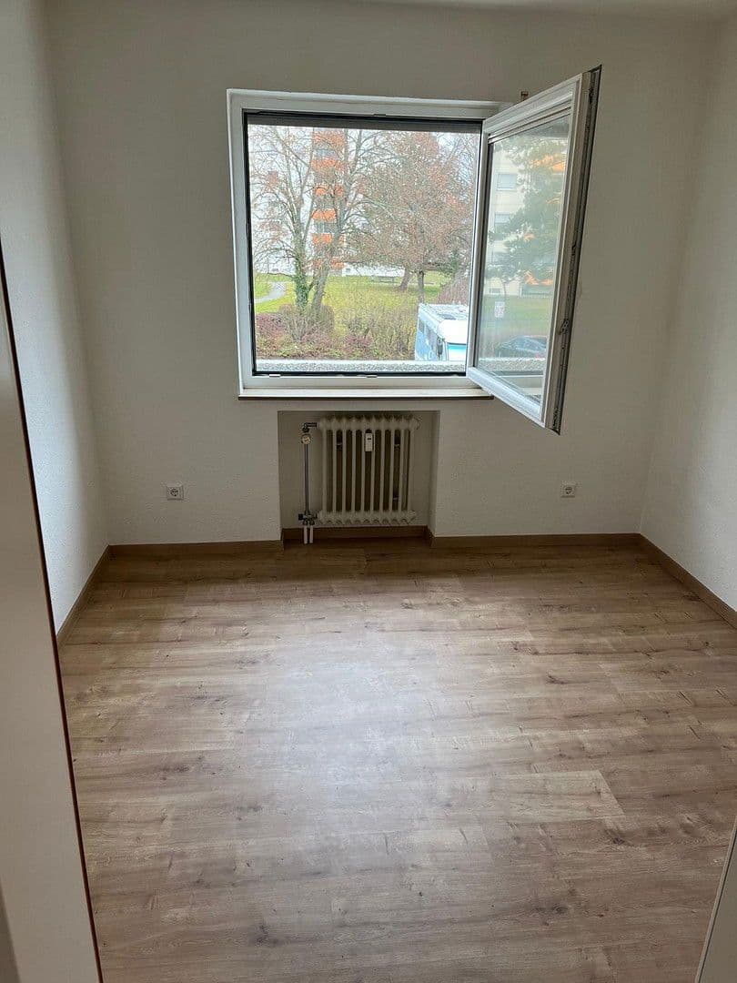 Pronájem bytu 4+1 92 m², Wurmlingen, Bádensko-Württembersko Pronájem bytu 4+1 92 m², Wurmlingen, Bádensko-Württembersko