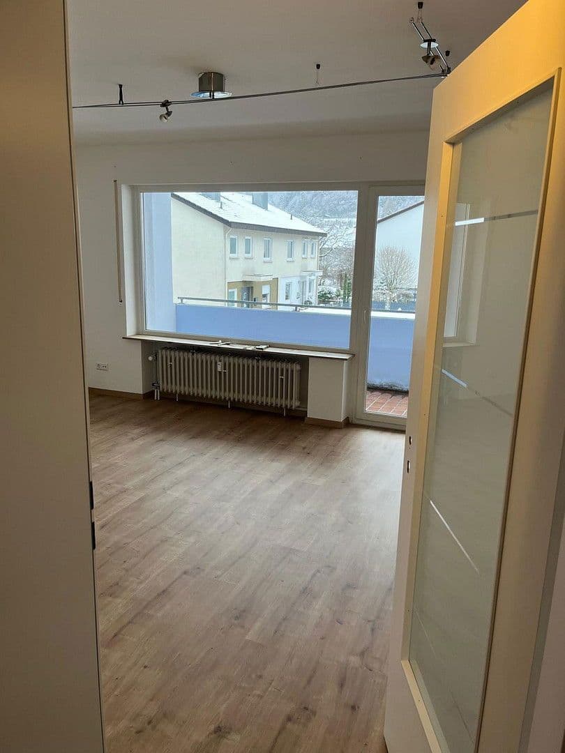 Pronájem bytu 4+1 92 m², Wurmlingen, Bádensko-Württembersko Pronájem bytu 4+1 92 m², Wurmlingen, Bádensko-Württembersko
