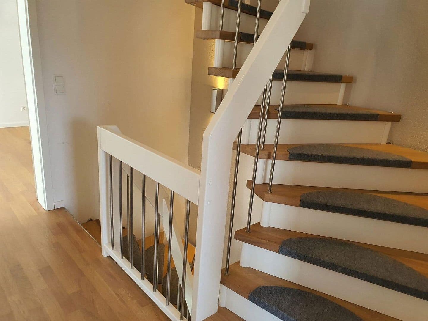 Prodej domu 175 m², pozemek 195 m², München, Bavorsko Prodej domu 175 m², pozemek 195 m², München, Bavorsko