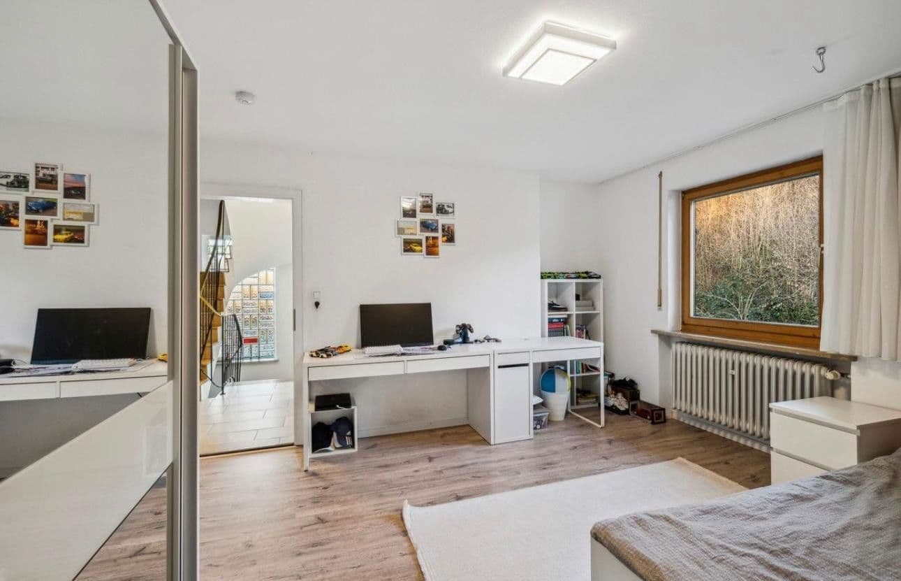 Prodej domu 133 m², pozemek 468 m², Birkenstraße 19, Miesbach, Bavorsko Prodej domu 133 m², pozemek 468 m², Birkenstraße 19, Miesbach, Bavorsko