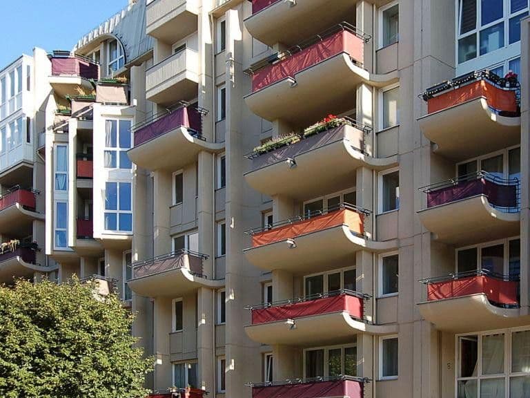 Prodej bytu 3+1 100 m², Kolberger Straße 11, Berlin, Berlín Prodej bytu 3+1 100 m², Kolberger Straße 11, Berlin, Berlín