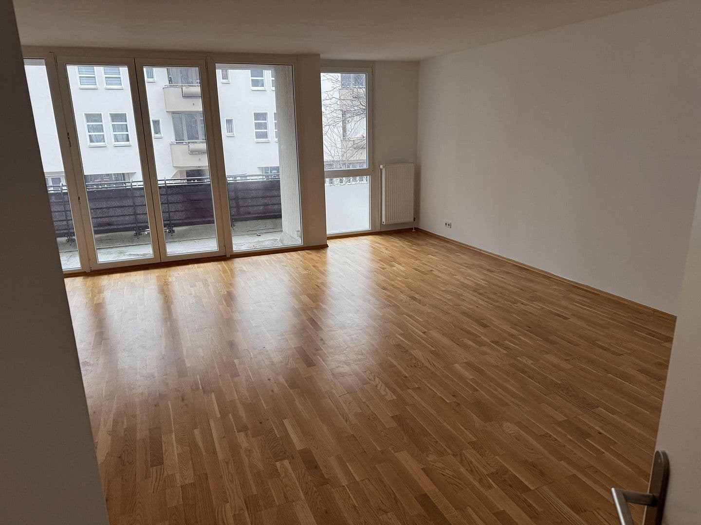 Prodej bytu 3+1 100 m², Kolberger Straße 11, Berlin, Berlín Prodej bytu 3+1 100 m², Kolberger Straße 11, Berlin, Berlín