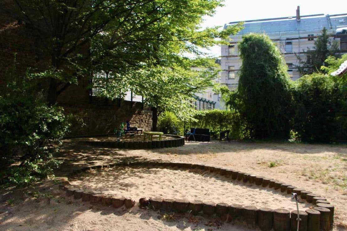 Prodej bytu 3+1 100 m², Kolberger Straße 11, Berlin, Berlín Prodej bytu 3+1 100 m², Kolberger Straße 11, Berlin, Berlín