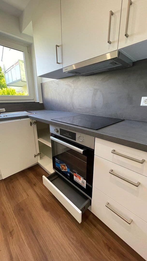 Pronájem bytu 3+1 75 m², Remseck am Neckar, Bádensko-Württembersko Pronájem bytu 3+1 75 m², Remseck am Neckar, Bádensko-Württembersko