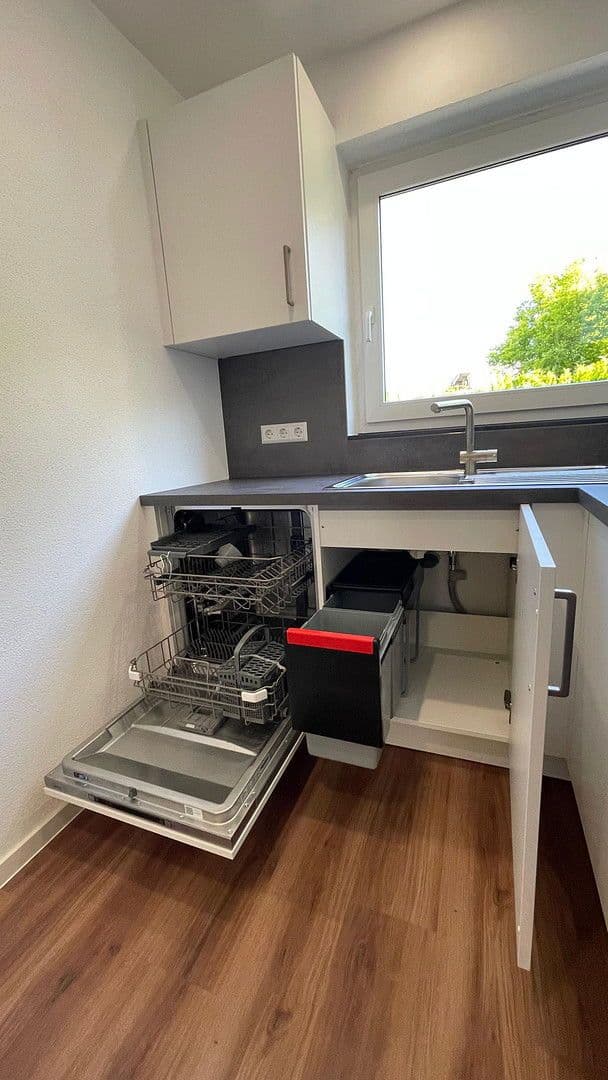 Pronájem bytu 3+1 75 m², Remseck am Neckar, Bádensko-Württembersko Pronájem bytu 3+1 75 m², Remseck am Neckar, Bádensko-Württembersko