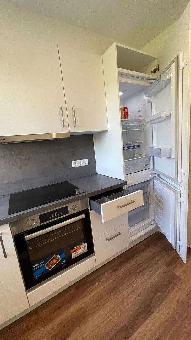 Pronájem bytu 3+1 75 m², Remseck am Neckar, Bádensko-Württembersko Pronájem bytu 3+1 75 m², Remseck am Neckar, Bádensko-Württembersko