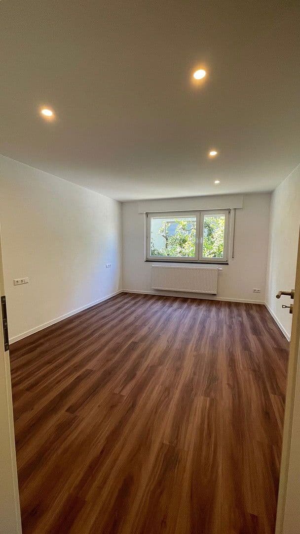 Pronájem bytu 3+1 75 m², Remseck am Neckar, Bádensko-Württembersko Pronájem bytu 3+1 75 m², Remseck am Neckar, Bádensko-Württembersko