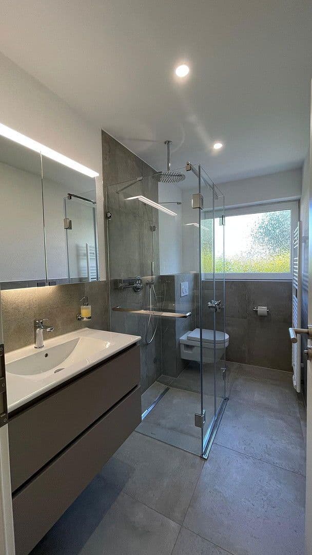 Pronájem bytu 3+1 75 m², Remseck am Neckar, Bádensko-Württembersko Pronájem bytu 3+1 75 m², Remseck am Neckar, Bádensko-Württembersko