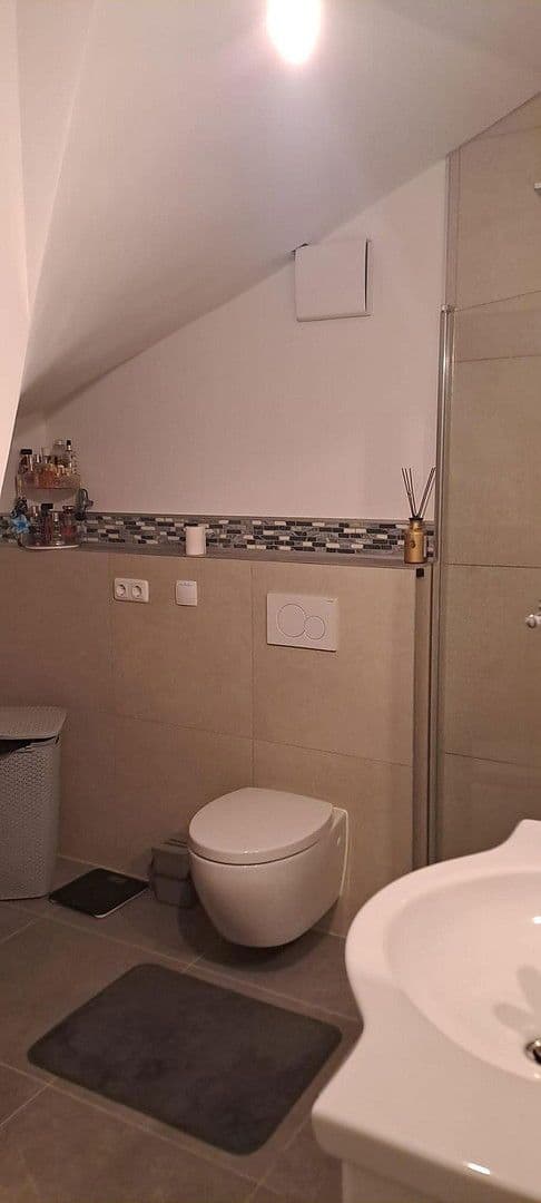 Pronájem bytu 1+1 40 m², Nieuwpoorter Str. 80, Rodgau, Hessen Pronájem bytu 1+1 40 m², Nieuwpoorter Str. 80, Rodgau, Hessen