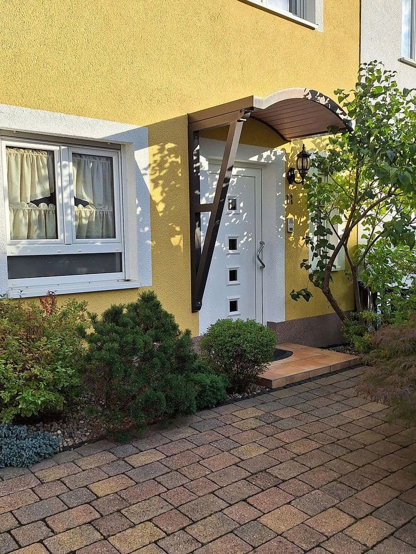 Prodej domu 139 m², pozemek 223 m², Frankfurt, Hessen Prodej domu 139 m², pozemek 223 m², Frankfurt, Hessen