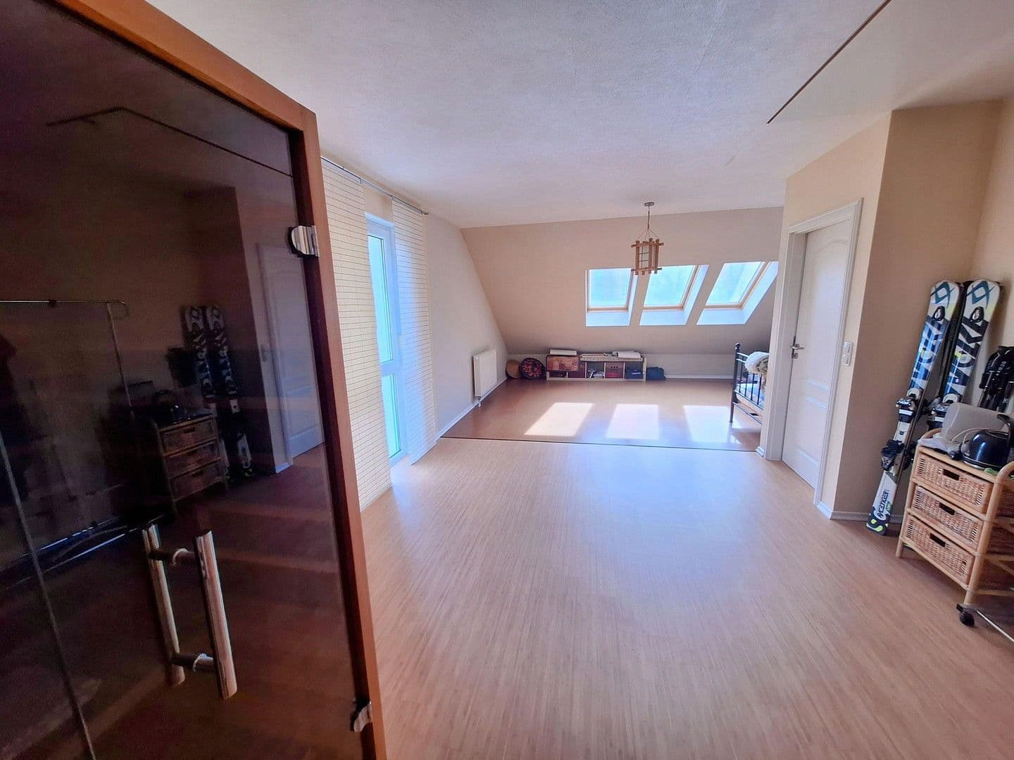 Prodej domu 139 m², pozemek 223 m², Frankfurt, Hessen Prodej domu 139 m², pozemek 223 m², Frankfurt, Hessen