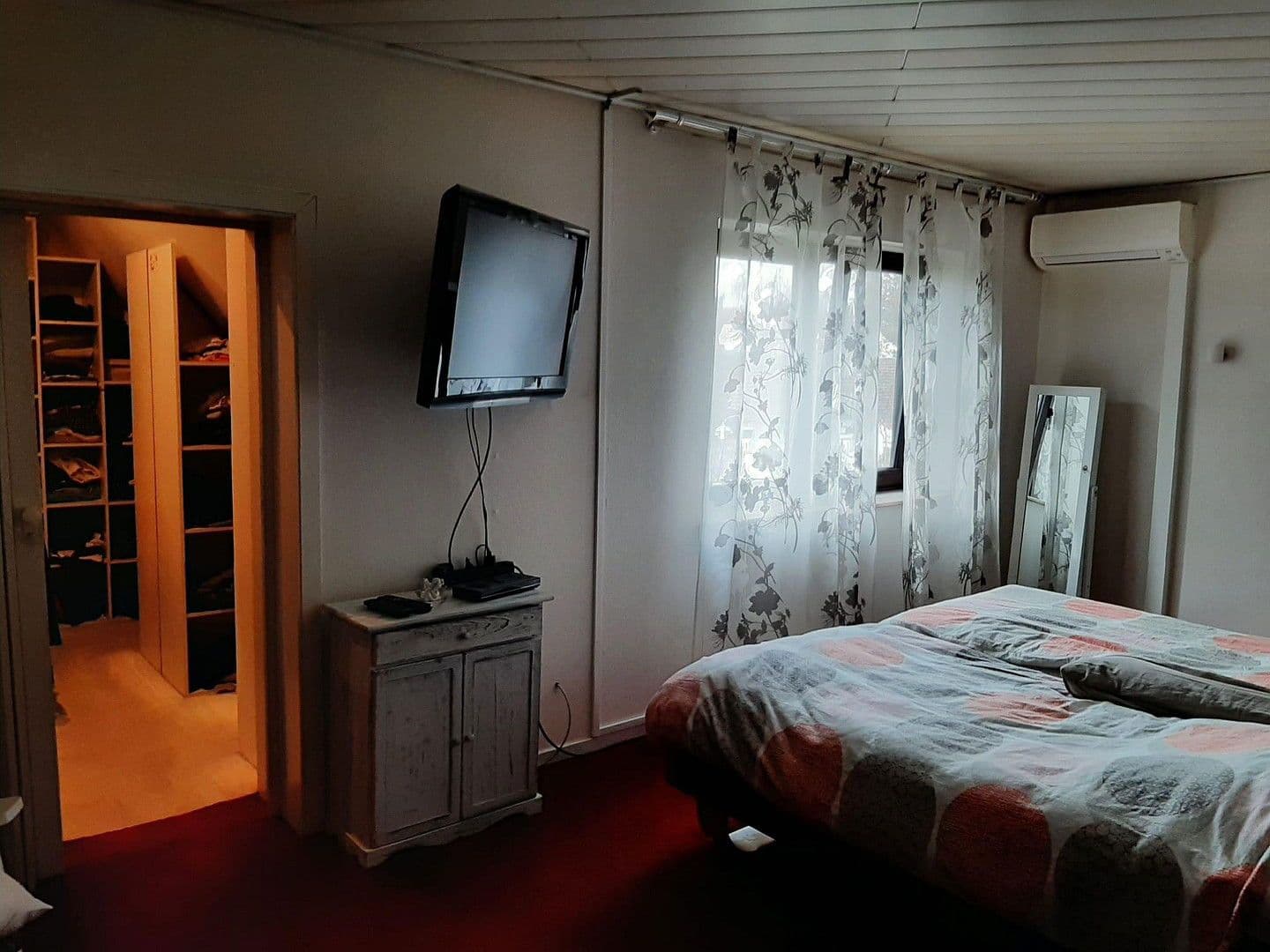 Prodej domu 270 m², pozemek 401 m², Raunheim, Hessen Prodej domu 270 m², pozemek 401 m², Raunheim, Hessen