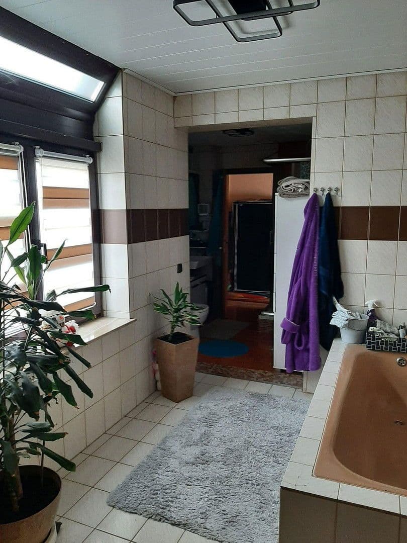 Prodej domu 270 m², pozemek 401 m², Raunheim, Hessen Prodej domu 270 m², pozemek 401 m², Raunheim, Hessen