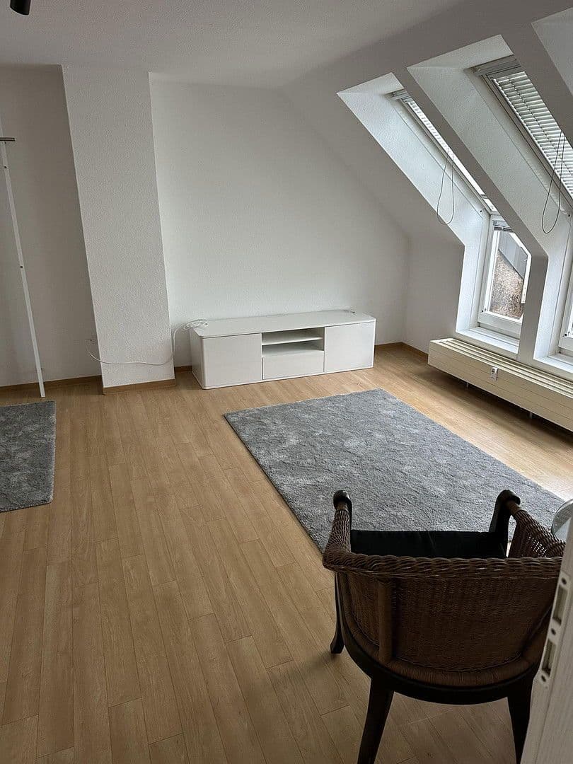 Pronájem bytu 1+1 48 m², Weinstraße Nord 44, Bad Dürkheim, Porýní-Falc Pronájem bytu 1+1 48 m², Weinstraße Nord 44, Bad Dürkheim, Porýní-Falc