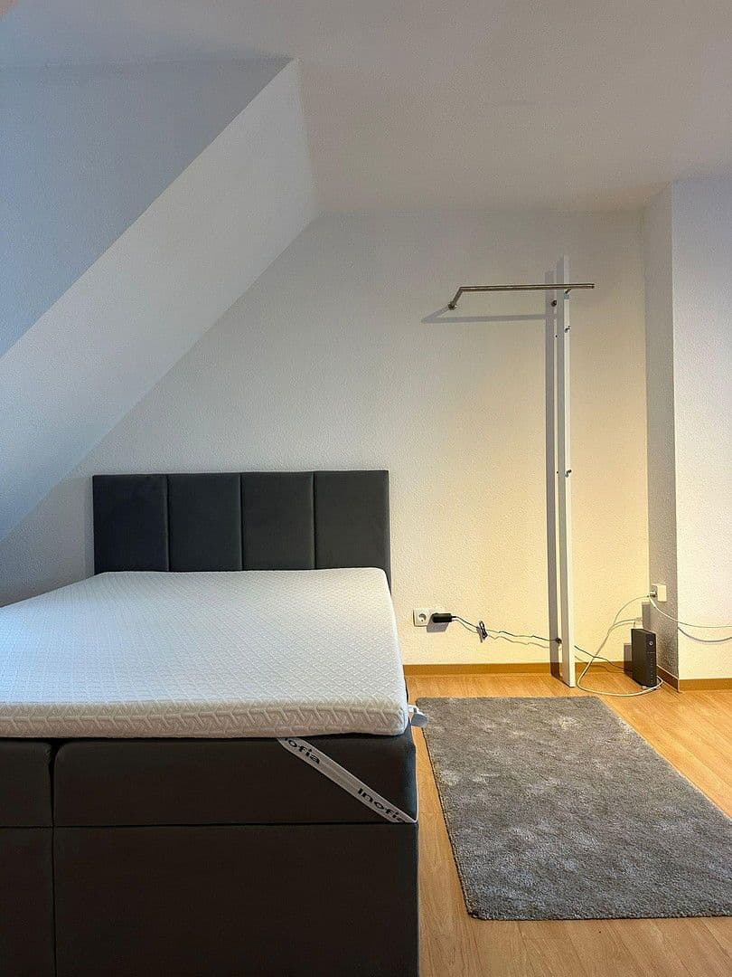 Pronájem bytu 1+1 48 m², Weinstraße Nord 44, Bad Dürkheim, Porýní-Falc Pronájem bytu 1+1 48 m², Weinstraße Nord 44, Bad Dürkheim, Porýní-Falc