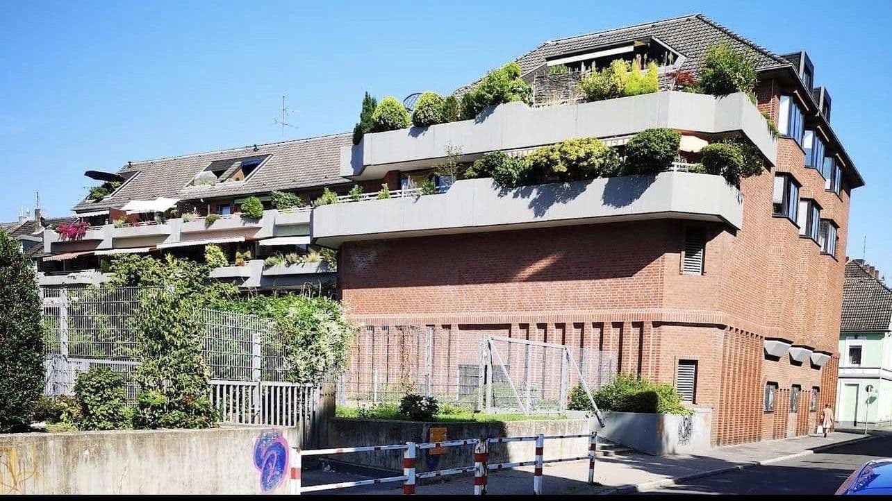 Pronájem bytu 1+1 60 m², Luisenstr. 74, Krefeld, Severní Porýní-Vestfálsko Pronájem bytu 1+1 60 m², Luisenstr. 74, Krefeld, Severní Porýní-Vestfálsko