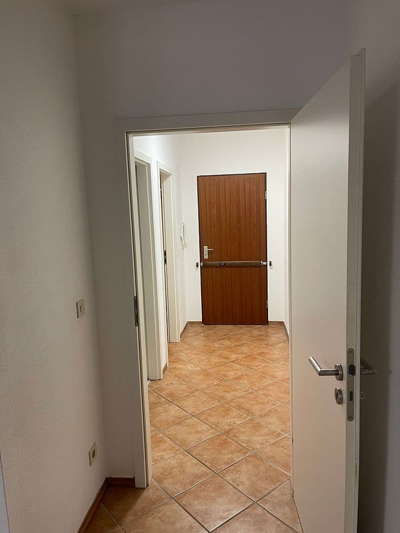 Pronájem bytu 1+1 60 m², Luisenstr. 74, Krefeld, Severní Porýní-Vestfálsko Pronájem bytu 1+1 60 m², Luisenstr. 74, Krefeld, Severní Porýní-Vestfálsko