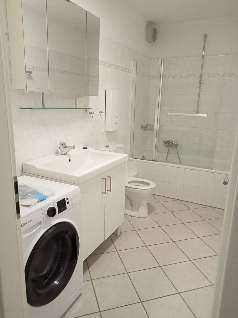 Pronájem bytu 1+1 60 m², Luisenstr. 74, Krefeld, Severní Porýní-Vestfálsko Pronájem bytu 1+1 60 m², Luisenstr. 74, Krefeld, Severní Porýní-Vestfálsko