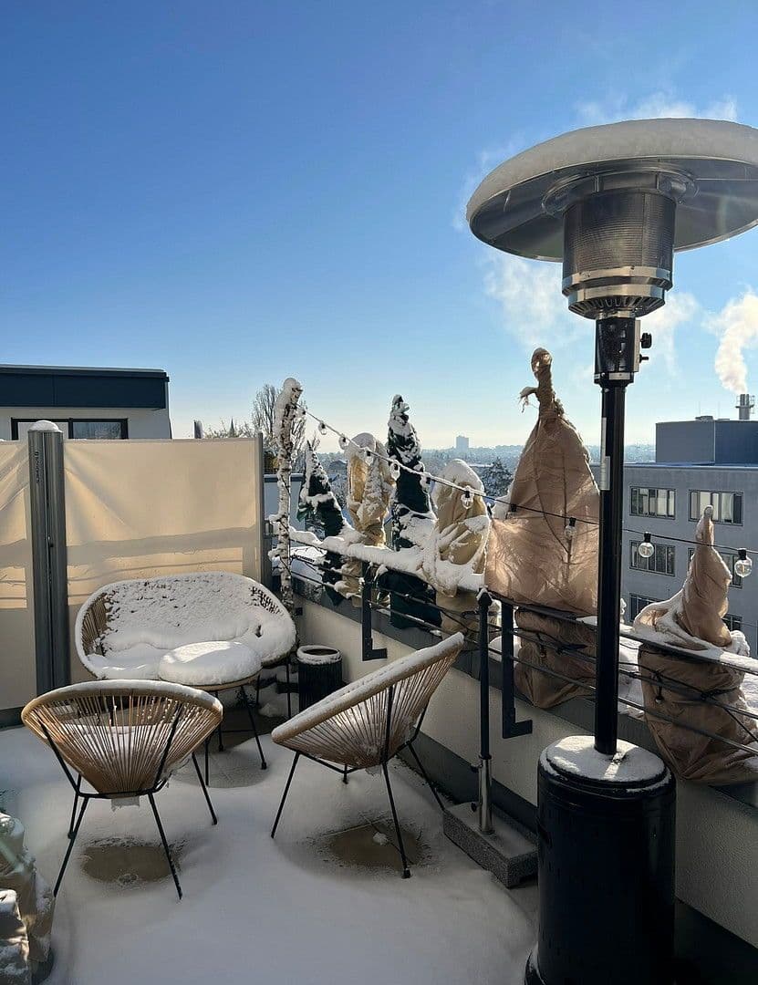 Pronájem bytu 2+kk 70 m², Stuttgart, Bádensko-Württembersko Pronájem bytu 2+kk 70 m², Stuttgart, Bádensko-Württembersko