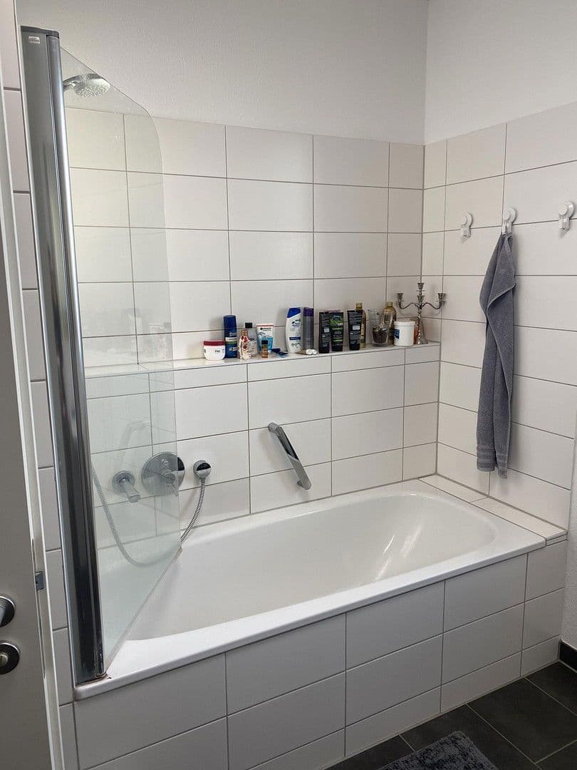 Pronájem bytu 2+kk 70 m², Stuttgart, Bádensko-Württembersko Pronájem bytu 2+kk 70 m², Stuttgart, Bádensko-Württembersko