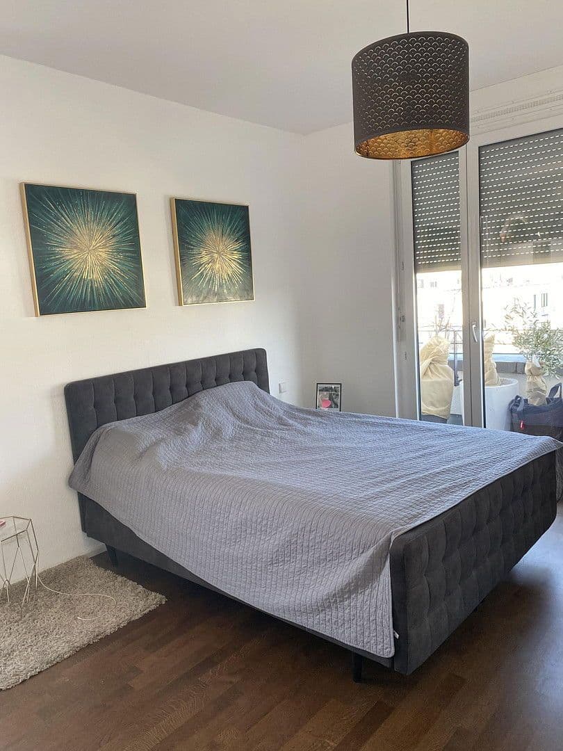 Pronájem bytu 2+kk 70 m², Stuttgart, Bádensko-Württembersko Pronájem bytu 2+kk 70 m², Stuttgart, Bádensko-Württembersko