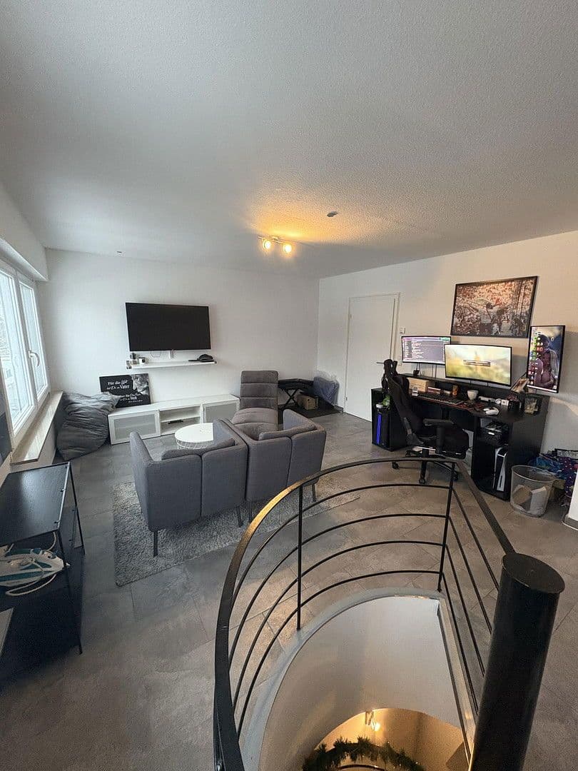 Pronájem domu 293 m², pozemek 612 m², Leichlingen, Severní Porýní-Vestfálsko Pronájem domu 293 m², pozemek 612 m², Leichlingen, Severní Porýní-Vestfálsko