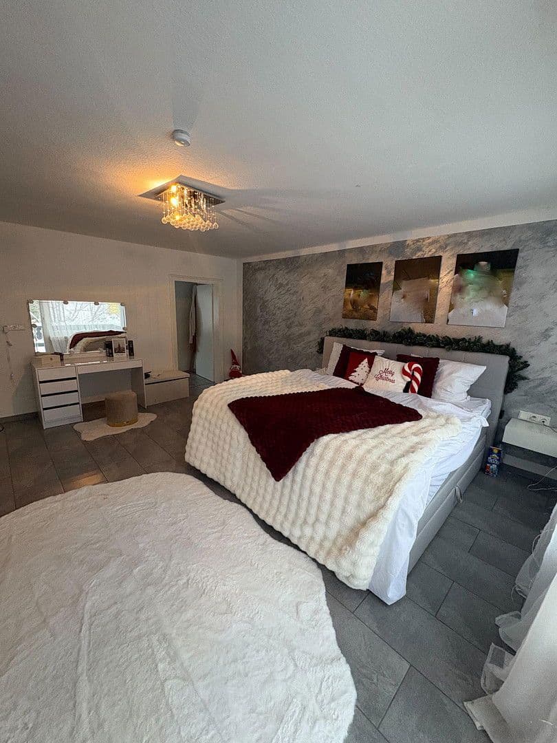 Pronájem domu 293 m², pozemek 612 m², Leichlingen, Severní Porýní-Vestfálsko Pronájem domu 293 m², pozemek 612 m², Leichlingen, Severní Porýní-Vestfálsko