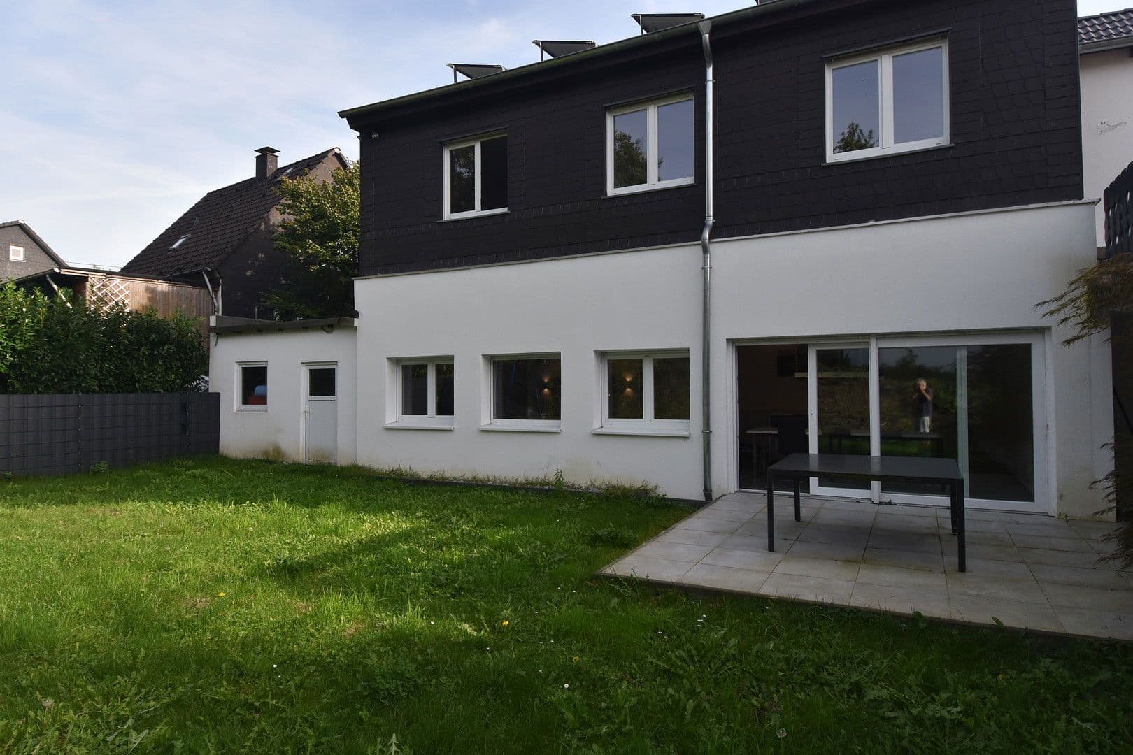 Pronájem domu 293 m², pozemek 612 m², Leichlingen, Severní Porýní-Vestfálsko Pronájem domu 293 m², pozemek 612 m², Leichlingen, Severní Porýní-Vestfálsko