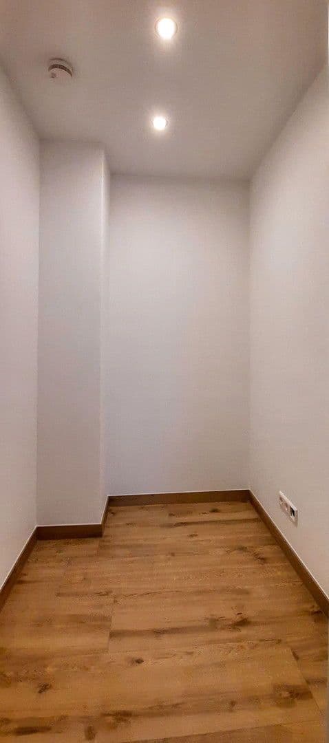 Pronájem bytu 2+1 63 m², Augsburg, Bavorsko Pronájem bytu 2+1 63 m², Augsburg, Bavorsko