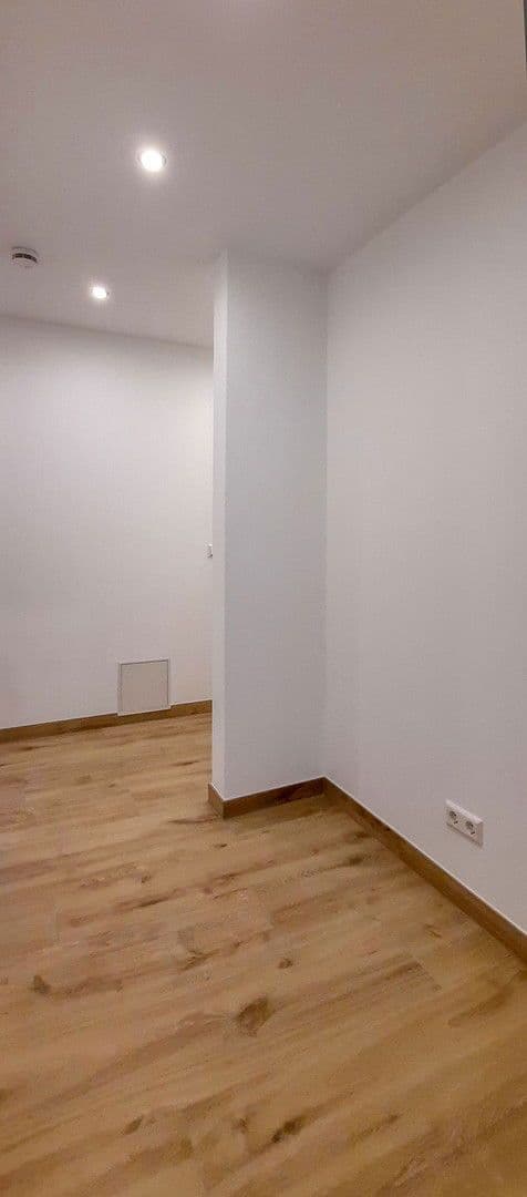Pronájem bytu 2+1 63 m², Augsburg, Bavorsko Pronájem bytu 2+1 63 m², Augsburg, Bavorsko