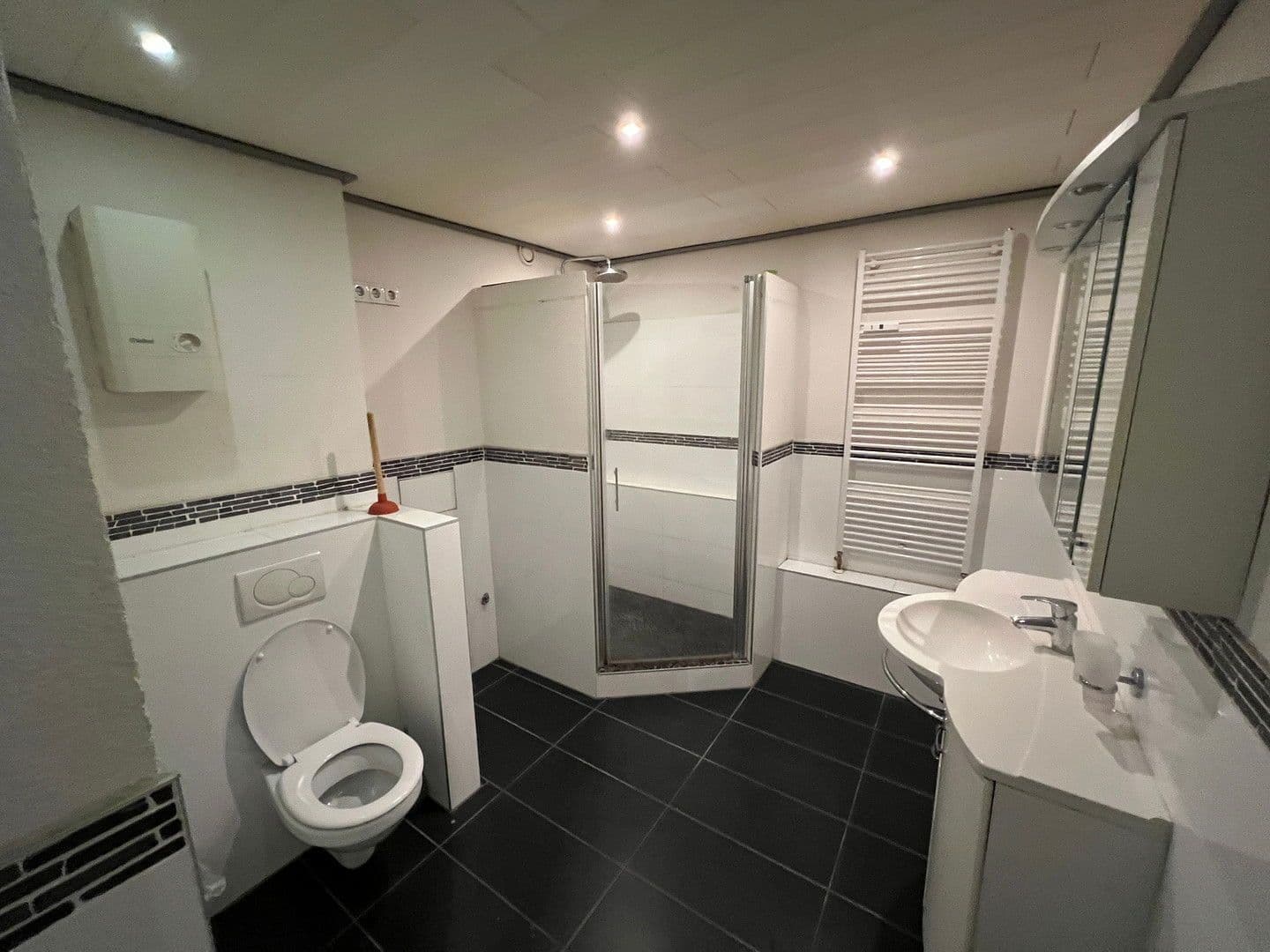 Pronájem bytu 4+1 135 m², Rodgau, Hessen Pronájem bytu 4+1 135 m², Rodgau, Hessen