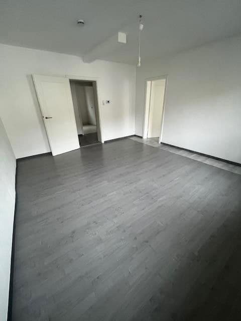 Pronájem bytu 3+1 80 m², Schützenstr. 11, Stuttgart, Bádensko-Württembersko Pronájem bytu 3+1 80 m², Schützenstr. 11, Stuttgart, Bádensko-Württembersko