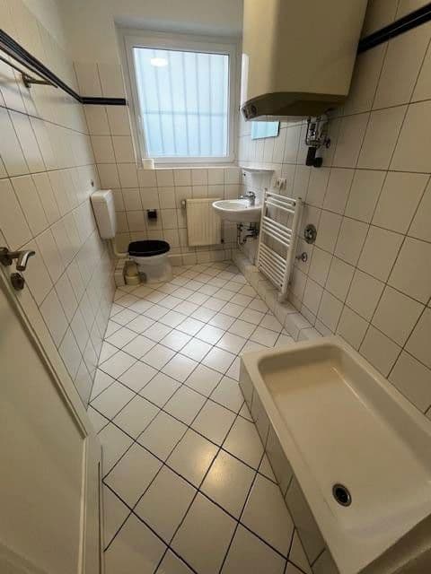 Pronájem bytu 3+1 80 m², Schützenstr. 11, Stuttgart, Bádensko-Württembersko Pronájem bytu 3+1 80 m², Schützenstr. 11, Stuttgart, Bádensko-Württembersko