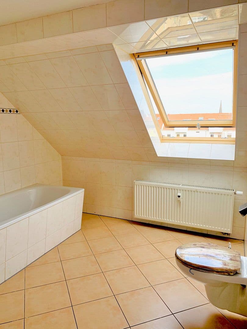 Pronájem bytu 2+1 72 m², Raimundstrasse 6, Leipzig Lindenau, Sasko Pronájem bytu 2+1 72 m², Raimundstrasse 6, Leipzig Lindenau, Sasko