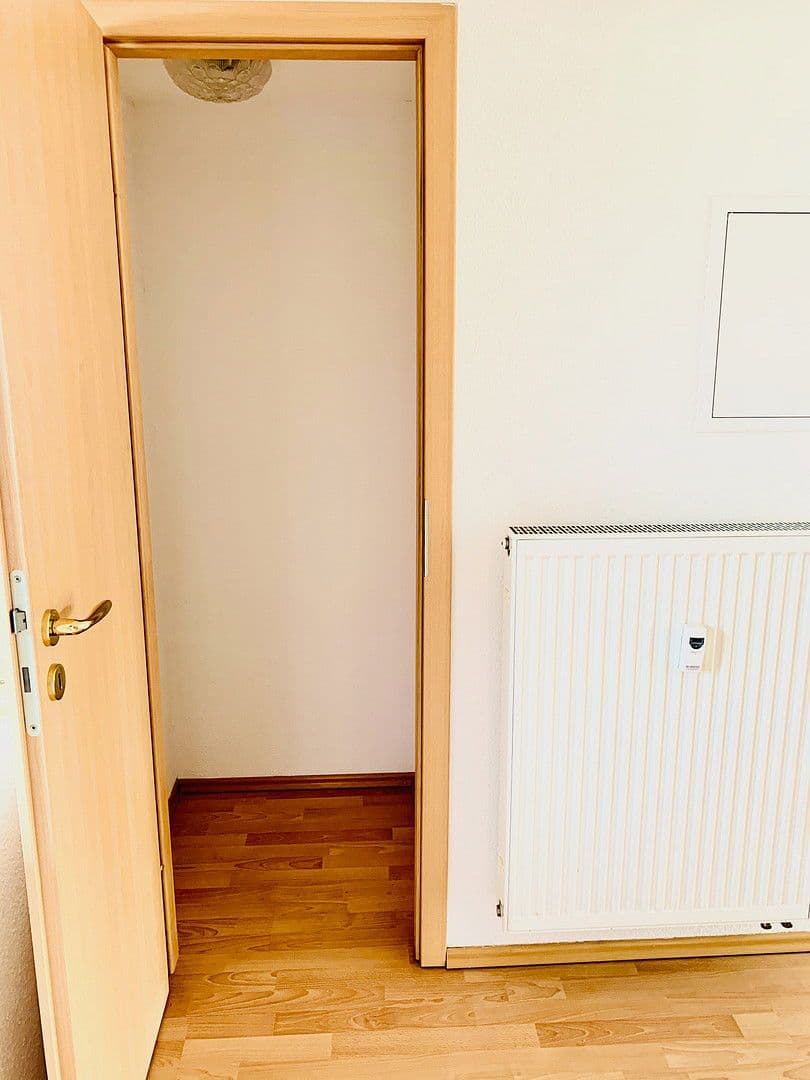 Pronájem bytu 2+1 72 m², Raimundstrasse 6, Leipzig Lindenau, Sasko Pronájem bytu 2+1 72 m², Raimundstrasse 6, Leipzig Lindenau, Sasko