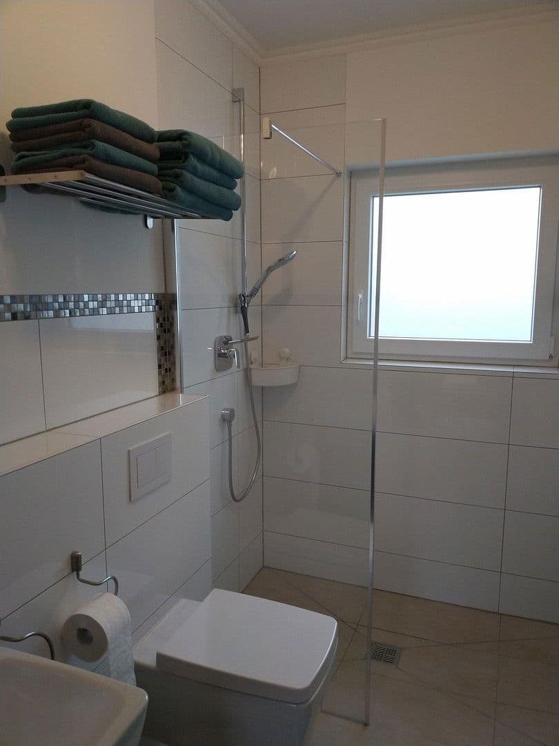 Pronájem bytu 2+1 60 m², Erpolzheim, Porýní-Falc Pronájem bytu 2+1 60 m², Erpolzheim, Porýní-Falc