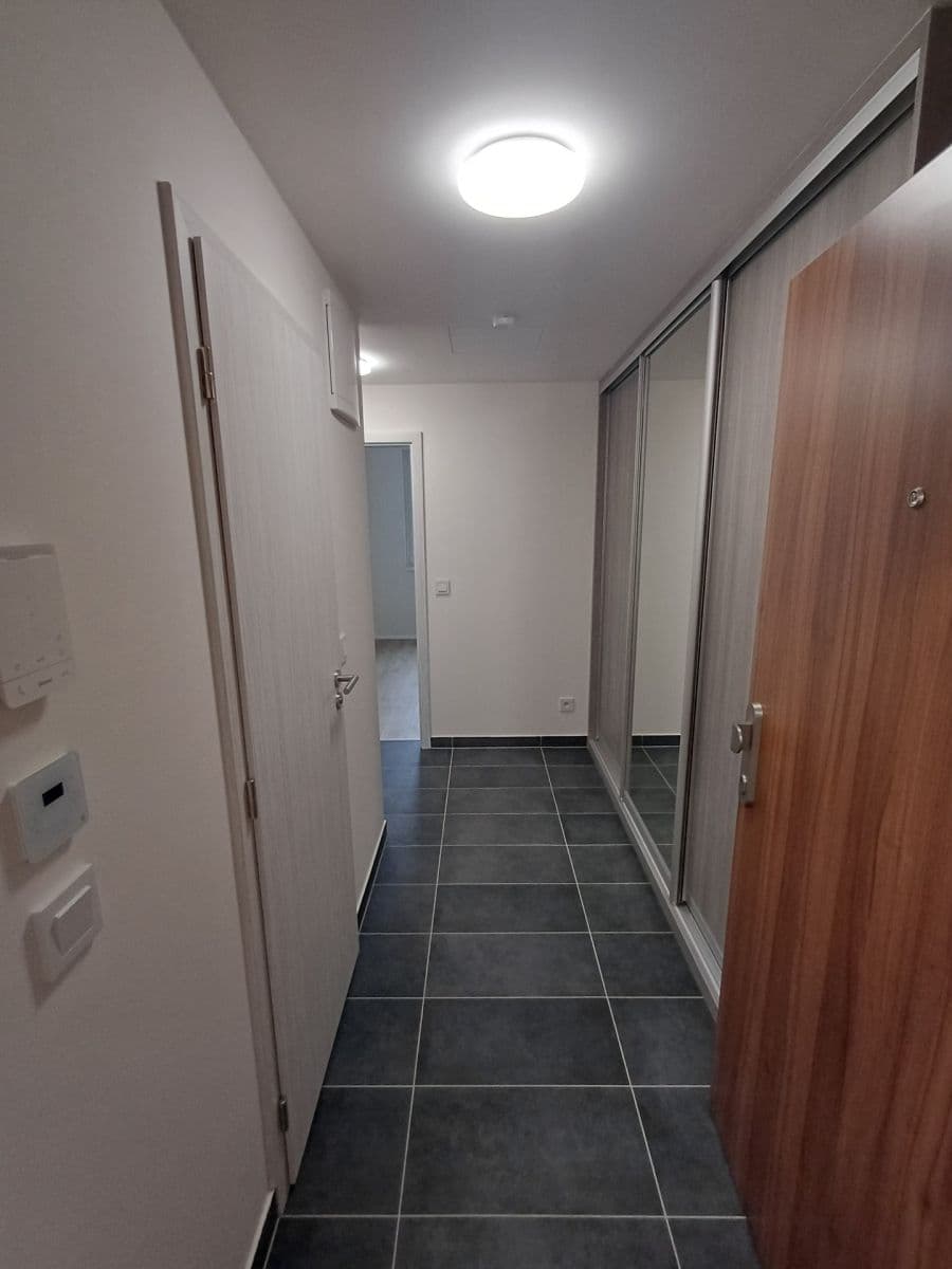 Pronájem bytu 2+kk 42 m², Strančická, Praha, Praha Pronájem bytu 2+kk 42 m², Strančická, Praha, Praha