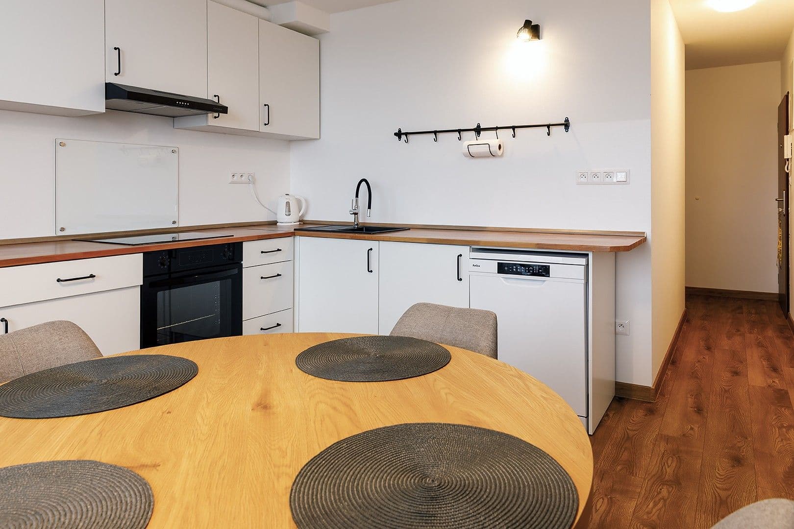 Pronájem bytu 2+1 63 m², Jilemnického, Stupava, Bratislavský kraj Pronájem bytu 2+1 63 m², Jilemnického, Stupava, Bratislavský kraj