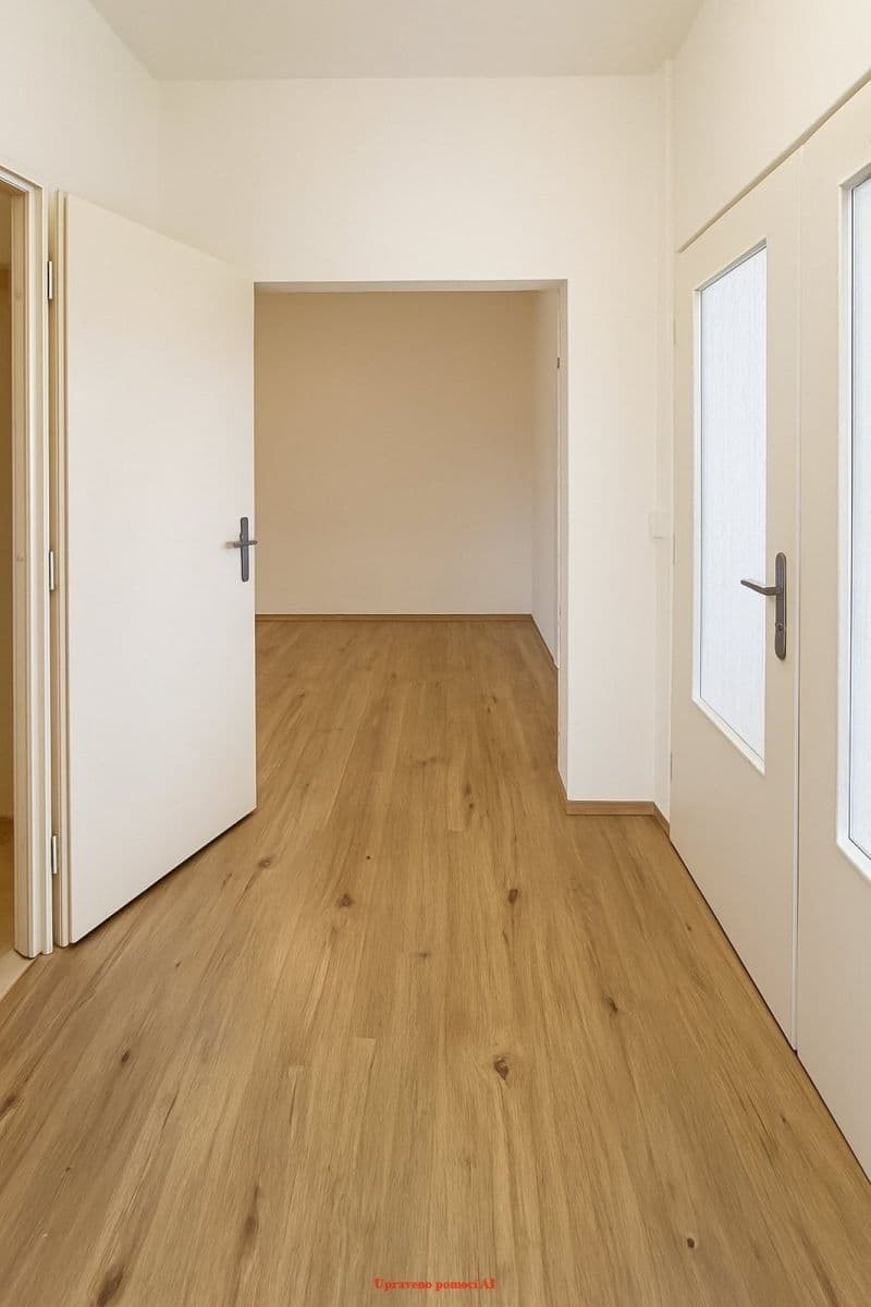 Pronájem bytu 4+1 88 m², Ke Studánce, Orlová, Moravskoslezský kraj Pronájem bytu 4+1 88 m², Ke Studánce, Orlová, Moravskoslezský kraj