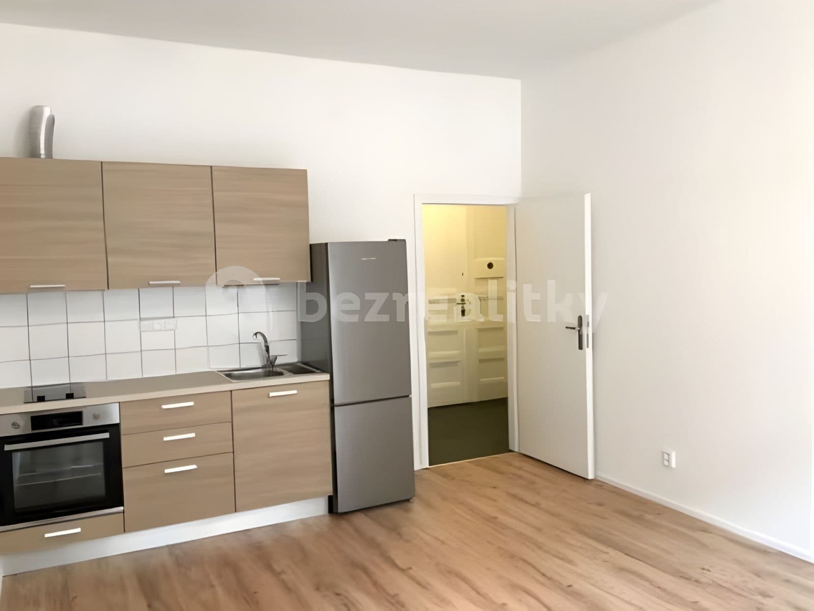 Pronájem bytu 1+kk 34 m², Haškova, Praha, Praha Pronájem bytu 1+kk 34 m², Haškova, Praha, Praha