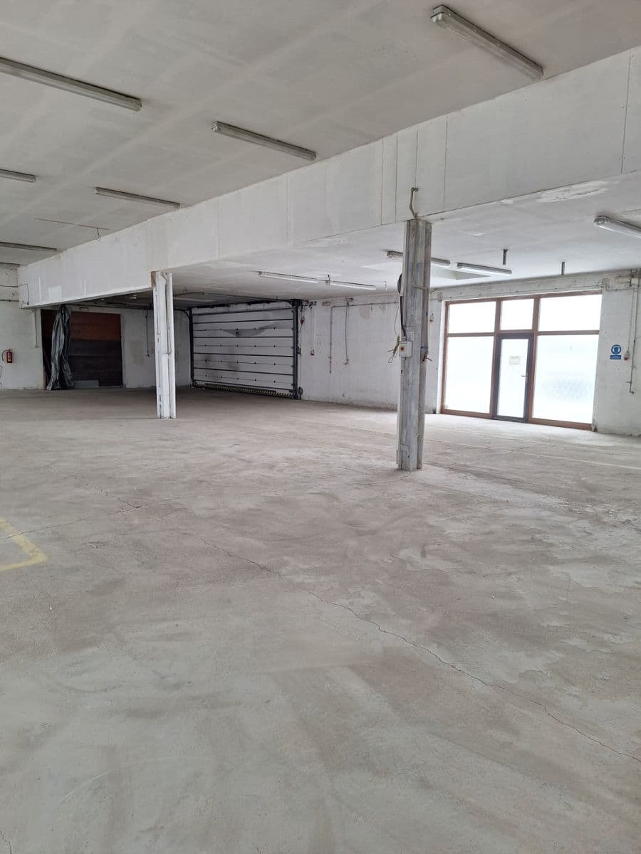 Pronájem nebytového prostoru 800 m², Potoční, Hroznětín, Karlovarský kraj Pronájem nebytového prostoru 800 m², Potoční, Hroznětín, Karlovarský kraj