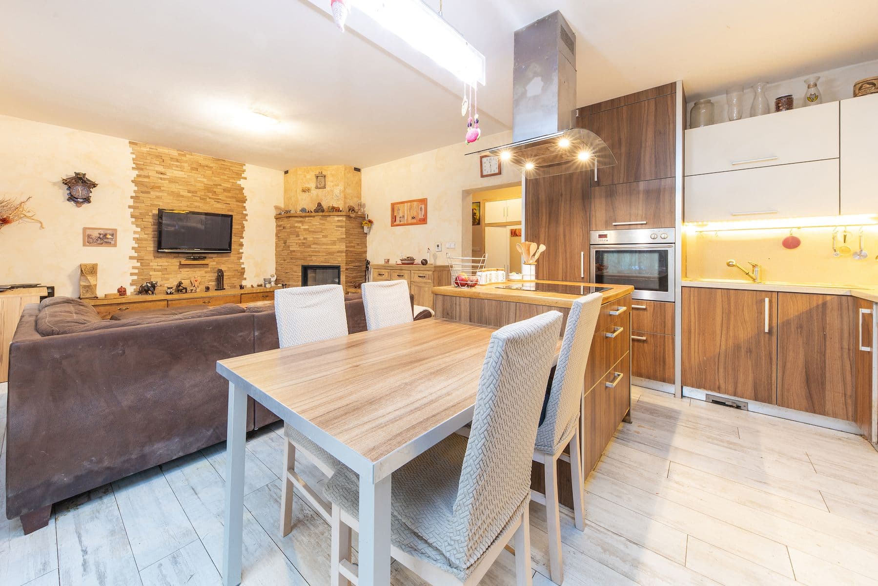 Prodej domu 215 m², pozemek 473 m², Křemelná, Křelov-Břuchotín, Olomoucký kraj Prodej domu 215 m², pozemek 473 m², Křemelná, Křelov-Břuchotín, Olomoucký kraj